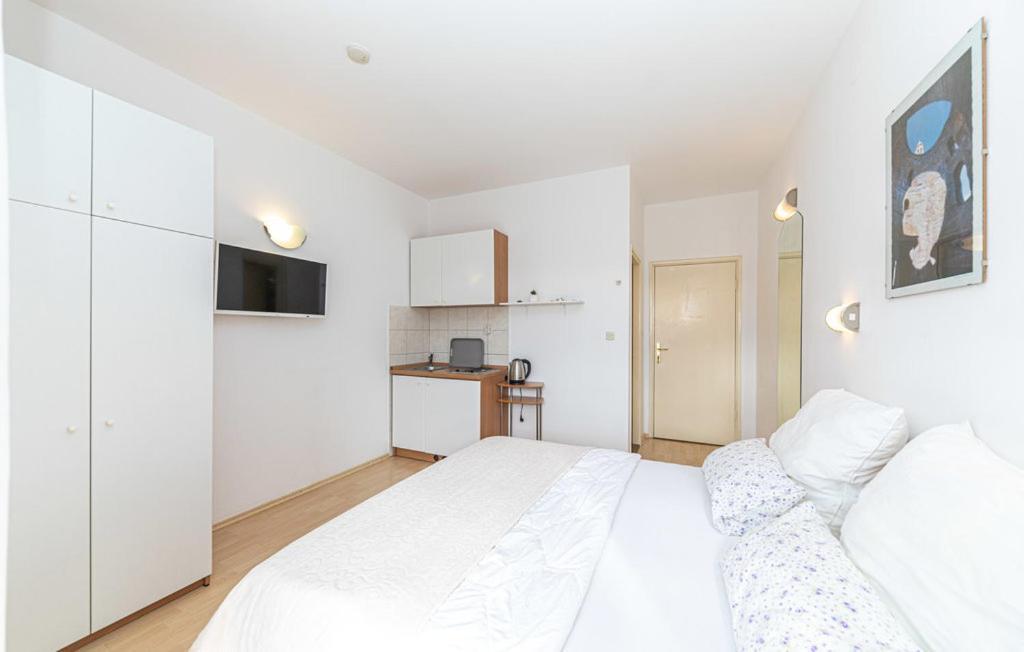Apartments Ruza Каштела Экстерьер фото